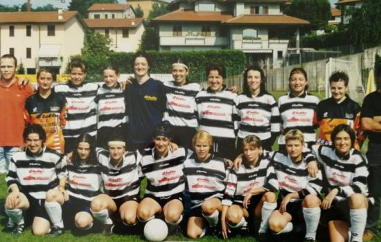 La squadra vincitrice in Coppa Lombardia nel 2000