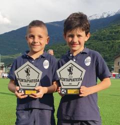 Federico Mainetti - Capocannoniere - e Alessandro Paleari - Miglior giocatore -